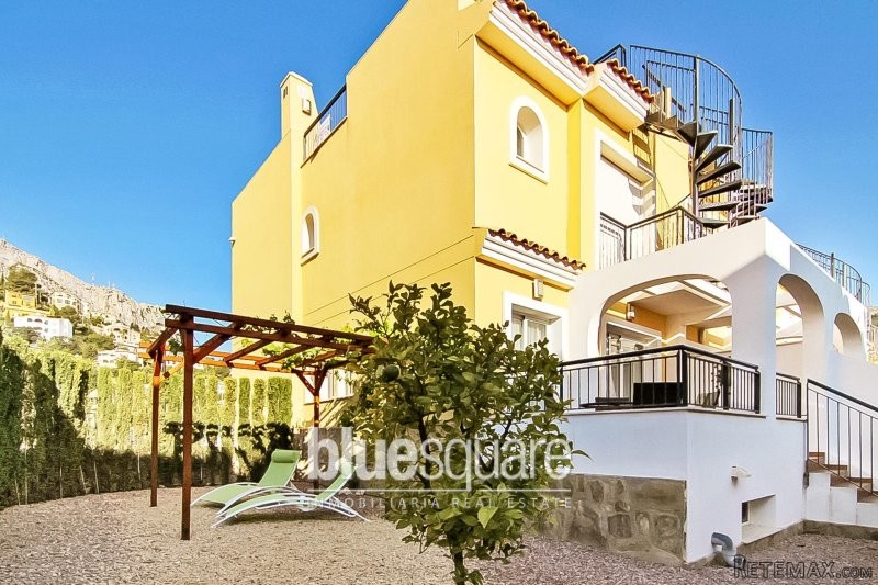 Stunning 2-bedroom townhouse