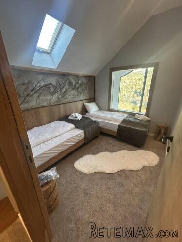 Prodajem kucu i apartman u sklopu kompleksa Chalet - 8
