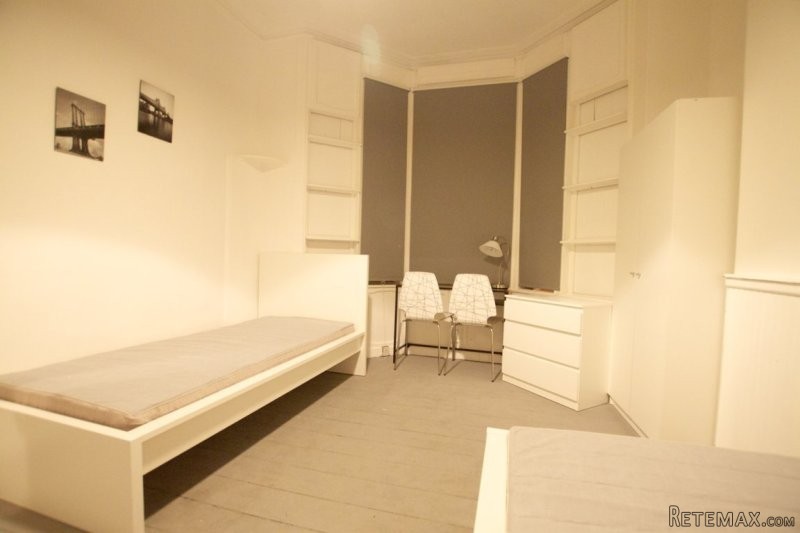 Single with double bed near Finsbury.. - 2