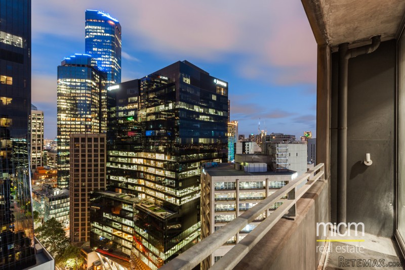 Exceptional Modern Living in Liberty..
