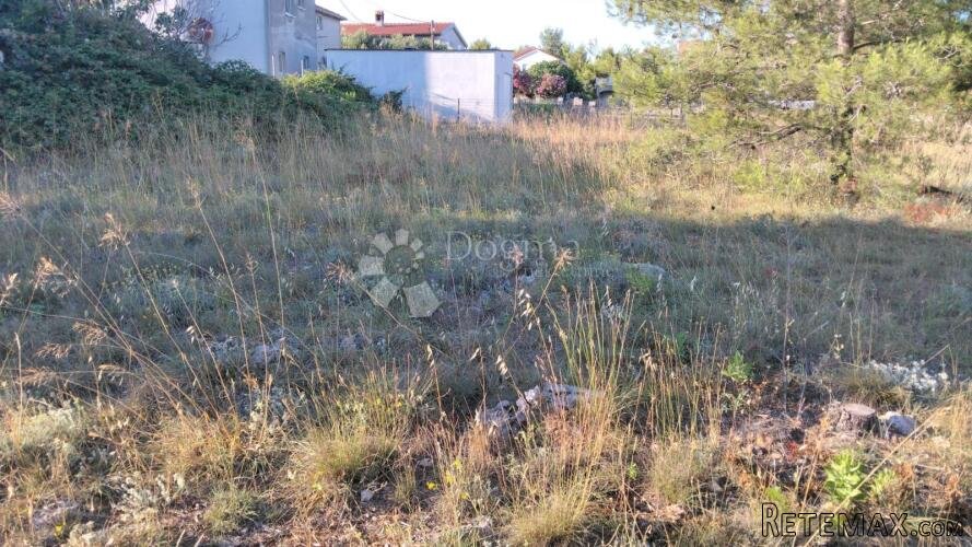 GRAĐEVINSKO ZEMLJIŠTE 1199 m² – Otok Vir (Izvrsna investicij - 2