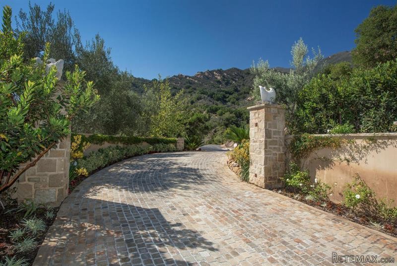 6 bedroom House For Sale: 1379 Oak.. - 2