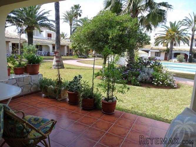 Beautiful townhouse in a small and charming complex with.. - 4