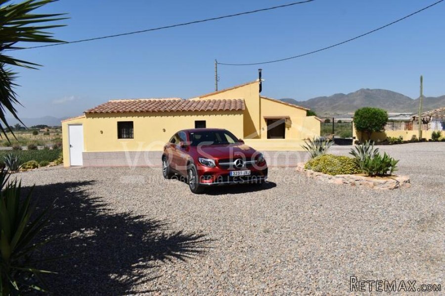 NEW & EXCLUSIVE TO VOSS HOMES - Beautifully renovated.. - 6