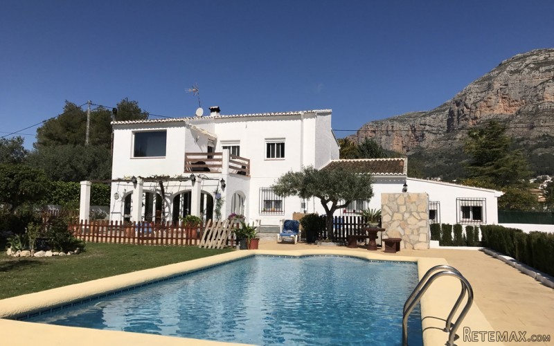 Villa with 6 bedrooms for sale in Javea
