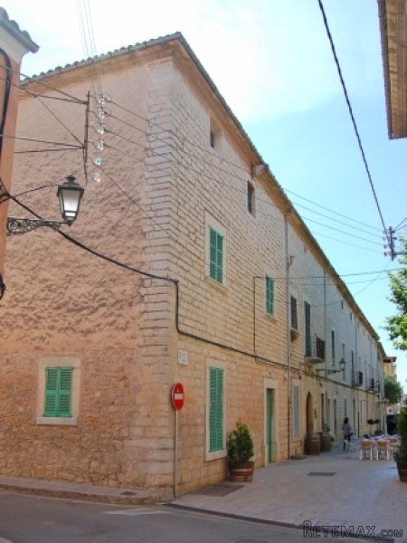 Old Townhouse In The Town Of Binissalem