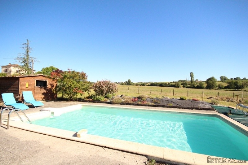 Lovely 2 bed single storey house with..