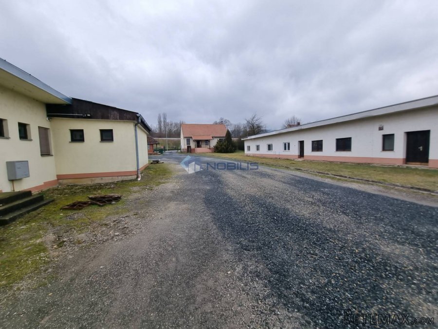 Novi Marof, ATRAKTIVNA LOKACIJA - poslovne zagrade i.. - 2