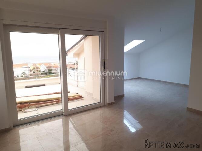 Otok Krk, Njivice, 71.30m2, 2s+db, terasa, parking - 4
