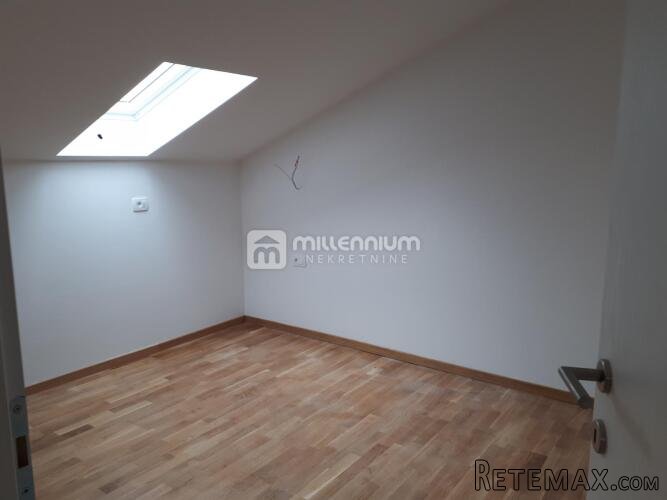 Otok Krk, Njivice, 71.30m2, 2s+db, terasa, parking - 5