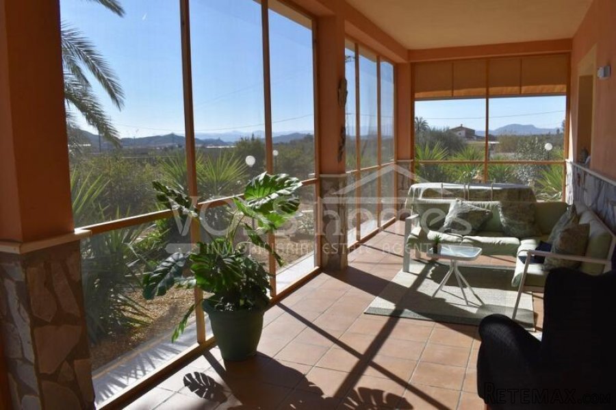 RESERVED APRIL 2022 WITH VOSS HOMES - An immaculately.. - 17