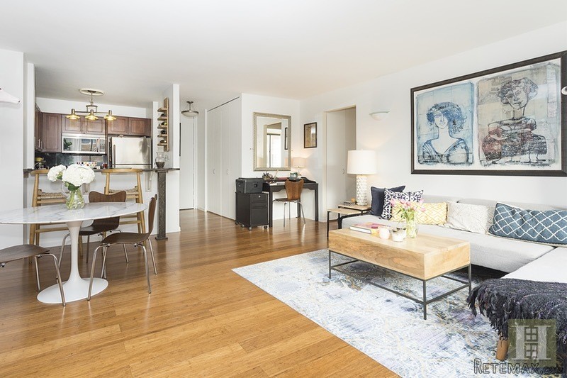 1 bedroom Apartment For Sale: 45 WEST.. - 2