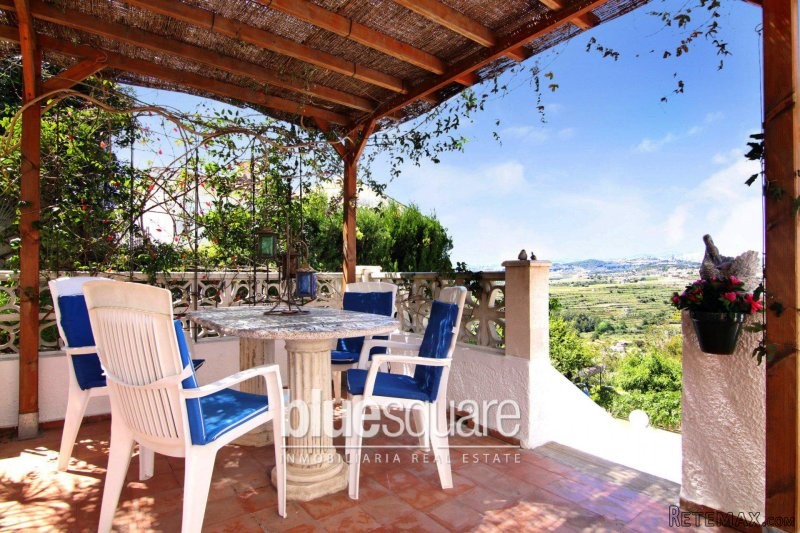 Beautifully maintained villa with.. - 2