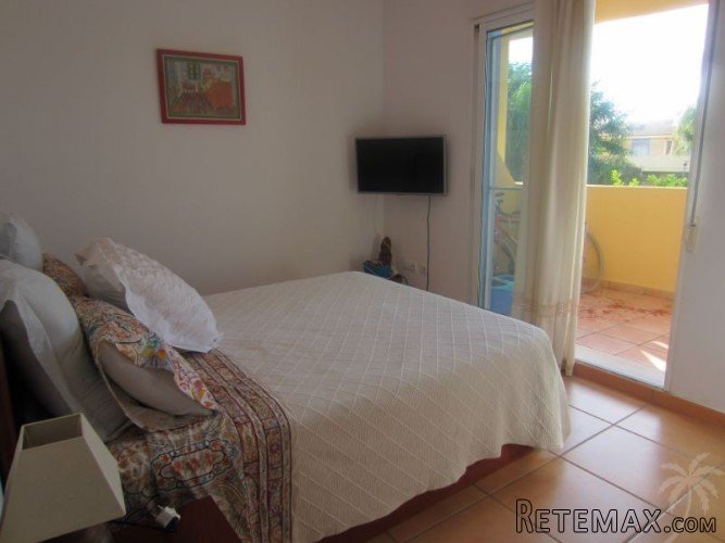 Charming 3 bedroom house located in one of the best areas.. - 8
