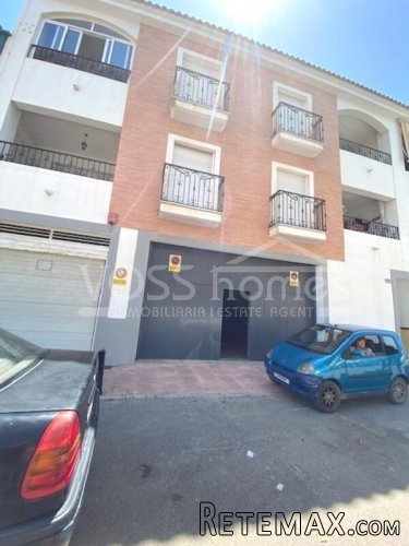 Comercial unit in the thriving town of Huercal-Overa for.. - 9