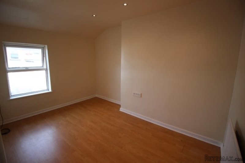 1 bedroom, Flat house for sale - 2