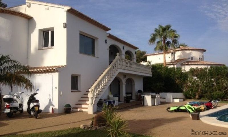 4 Bedroom, 3 Bathroom villa in Javea