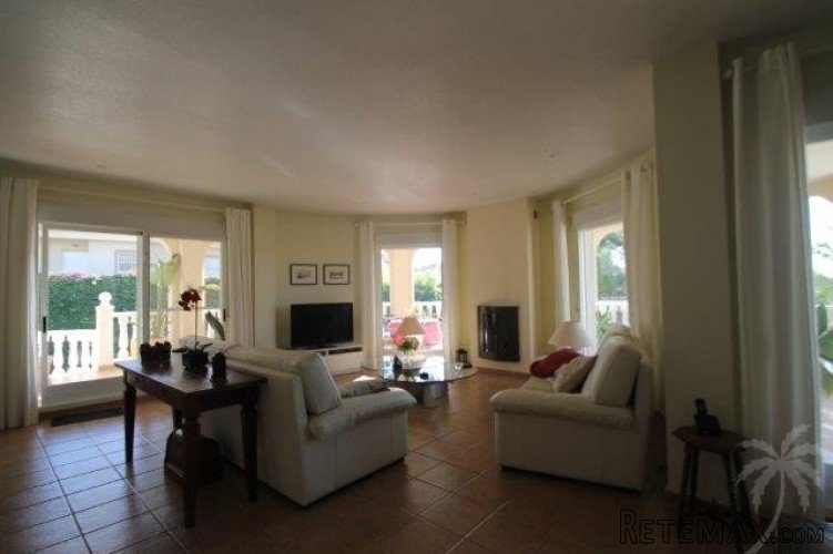 This fantastic sunny villa can be found in a luxury villa.. - 5