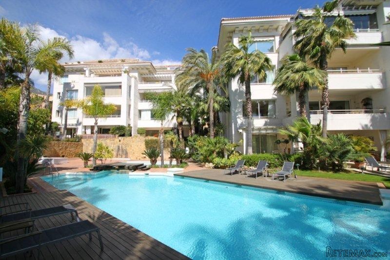 3 bedroom Apartment For Sale: Marbella
