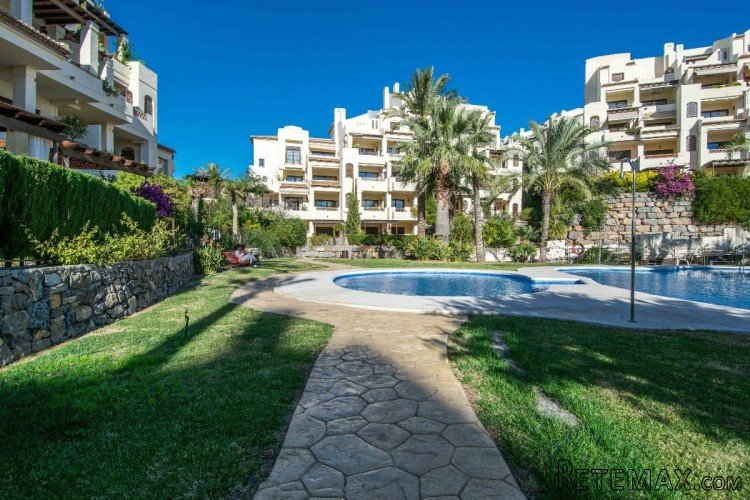 This fantastic apartment with sea views is located in a.. - 2