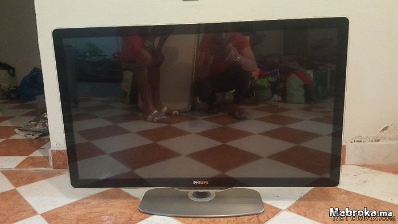 TV philips 52 pl LCD smart tv wifi
