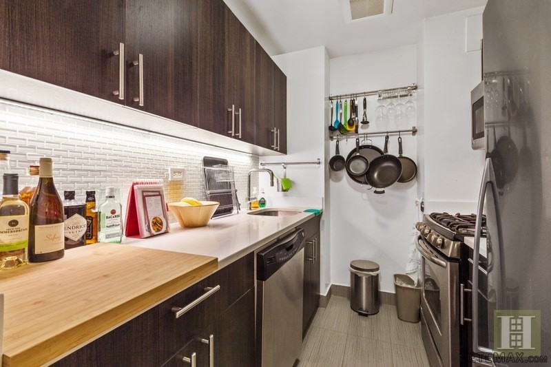 1 bedroom Apartment For Sale: 310 EAST.. - 2