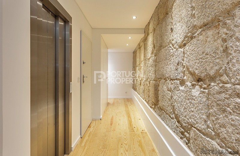 Duplex Fully Renovated in the Historic..
