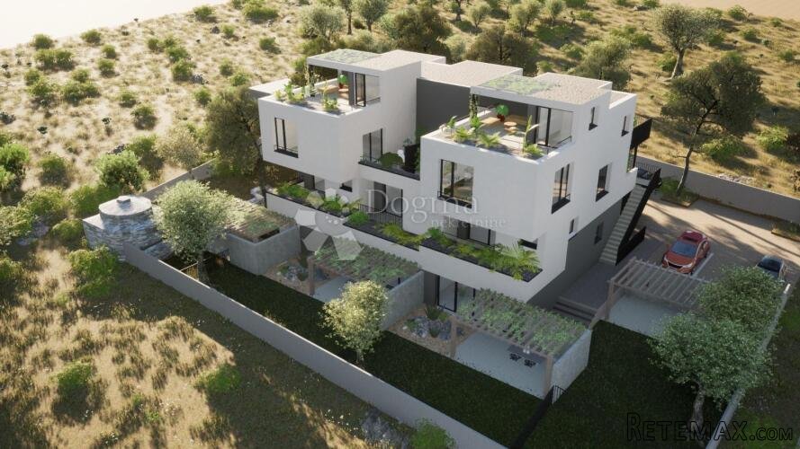 VODICE - S2 DVOSOBAN STAN U PRIZEMLJU S VRTOM, 112.32 m2 NET