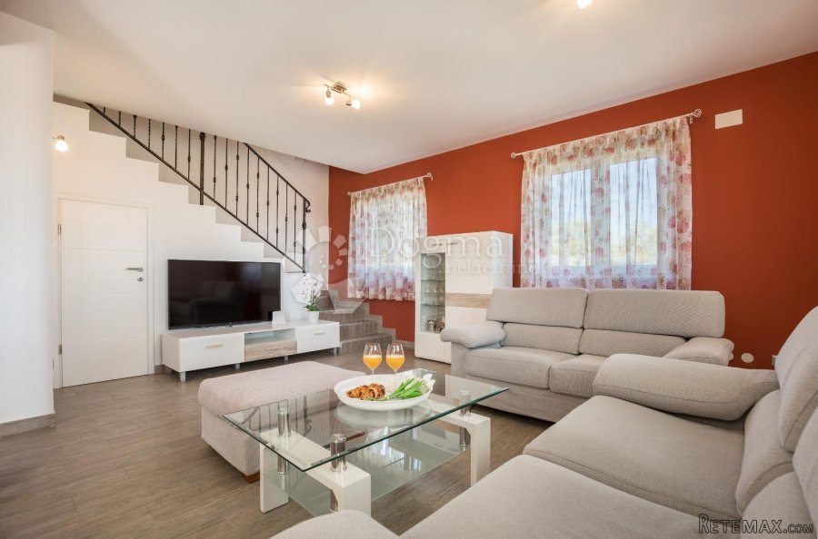 KUĆA SA POGLEDOM NA MORE, POTPUNA PRIVATNOST! 700 M OD MORA - 7