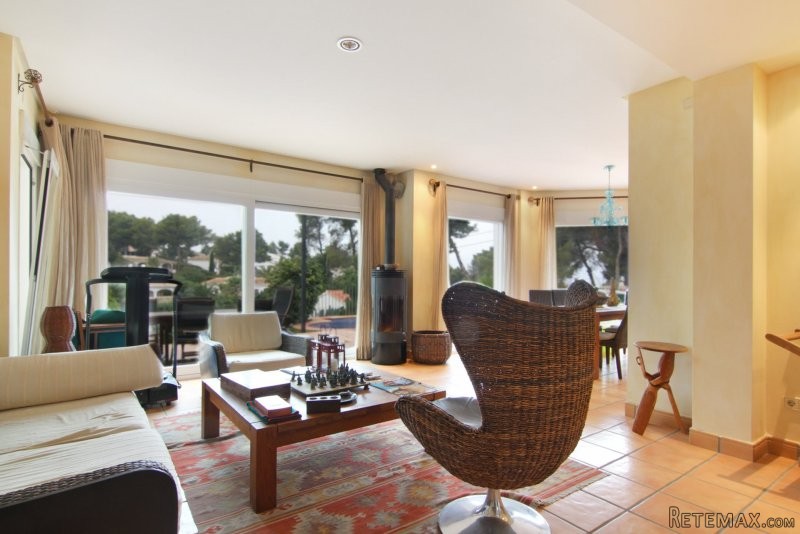 Large villa with sea views - 2
