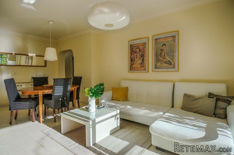 This fantastic apartment with sea views is located in a.. - 7