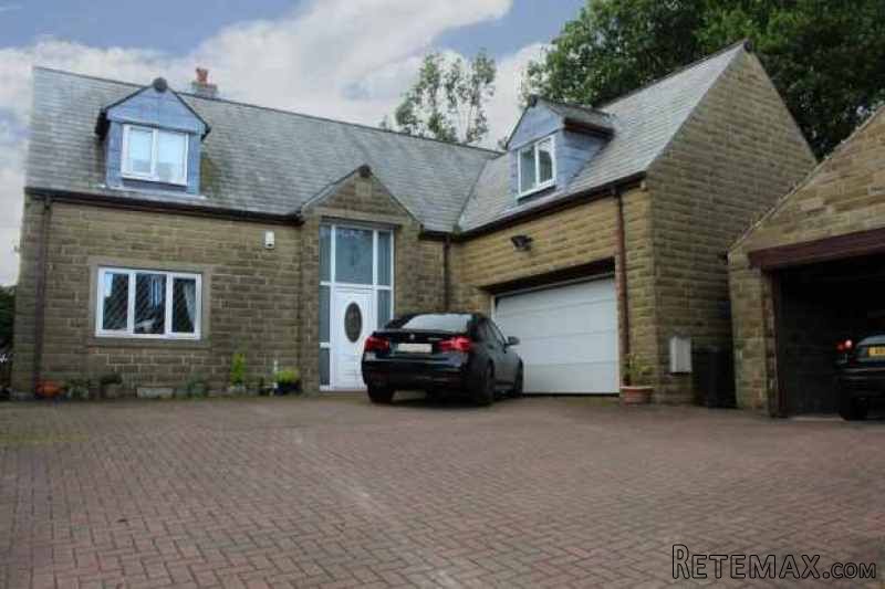 4 bedroom, Detached House house for sale