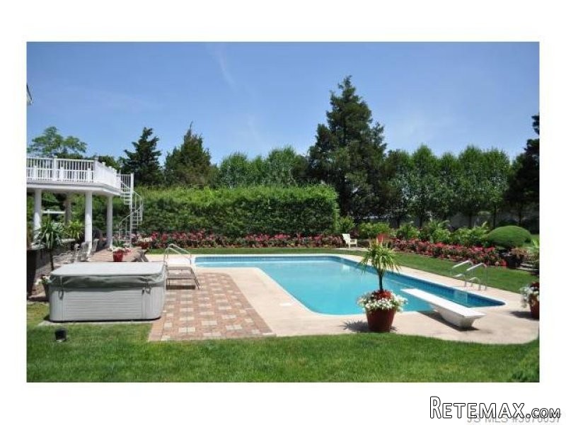 5 bedroom Flat For Sale: 10 Little Ct.. - 2