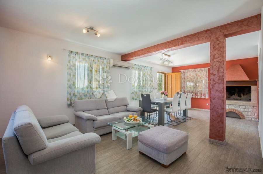 KUĆA SA POGLEDOM NA MORE, POTPUNA PRIVATNOST! 700 M OD MORA - 10