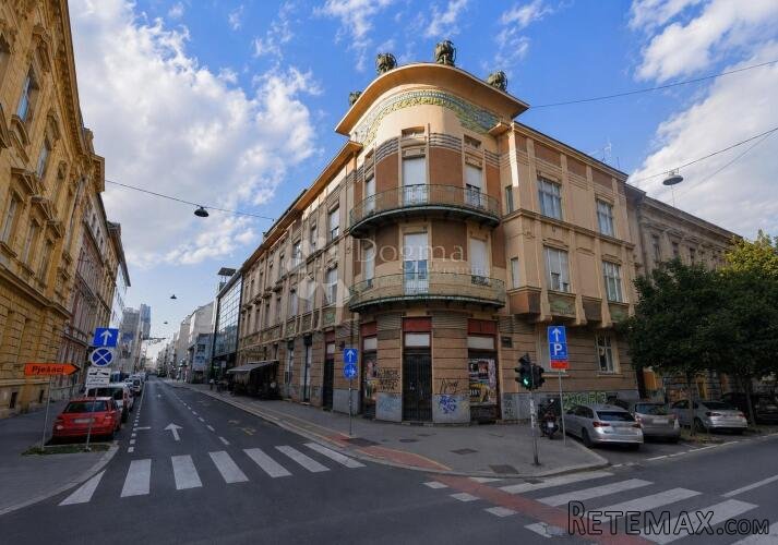 Pavla Hatza, 50m2, novo, strop 3.6m, prilika za galeriju!