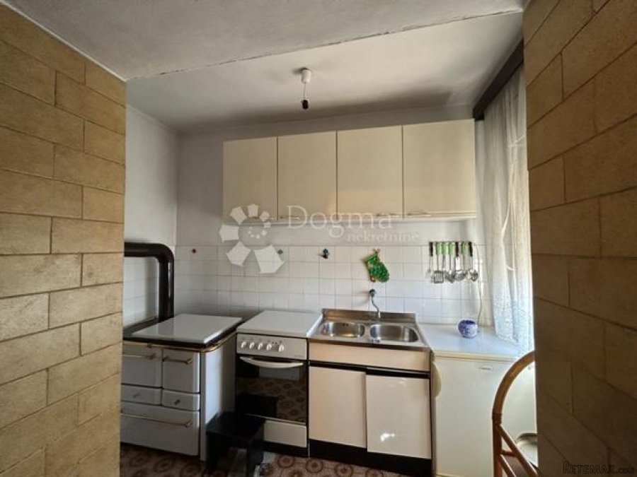 DRENOVA-SAMOSTOJEĆA KUĆA SA DVIJE GARAŽE - 3