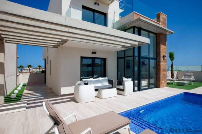 3 Bedroom 3 Bathroom Villa In Cabo..