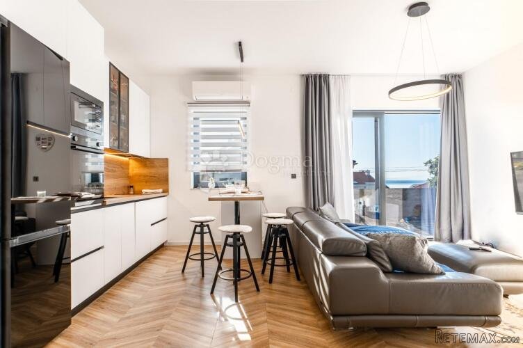 PRILIKA!! Kuća 300m od mora Crikvenica