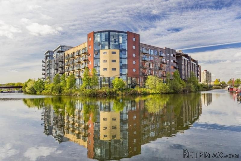 1 bedroom property for sale