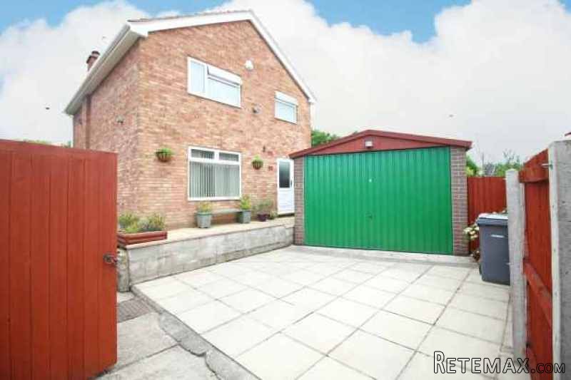4 bedroom, Detached House house for sale