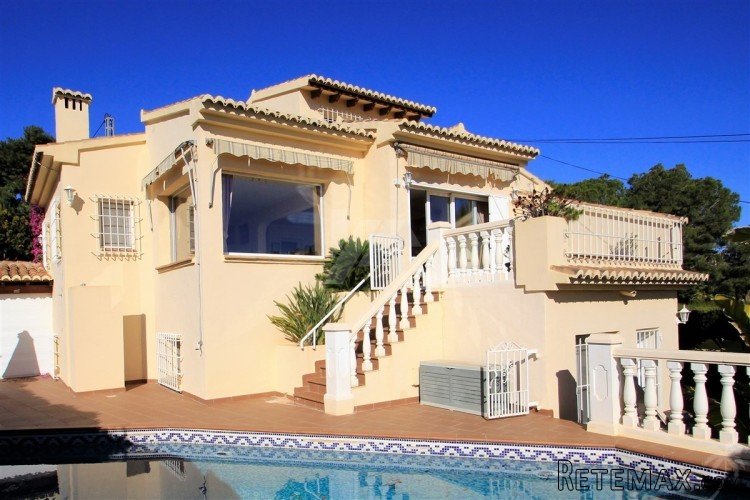 Sea view villa for sale in Moraira, walking distance to.. - 2