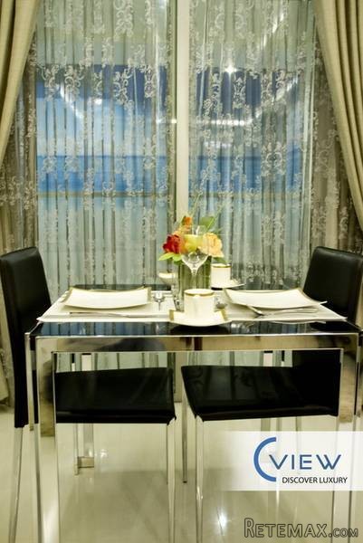 C-View: generous 1-bedroom corner.. - 2