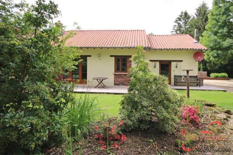 Chéronnac (Haute Vienne) - Immaculate two bedroom house in.. - 5