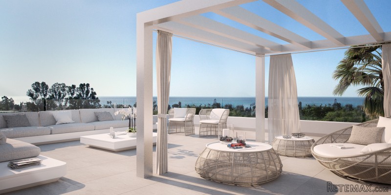Contemporary Style Apartment With Sea..