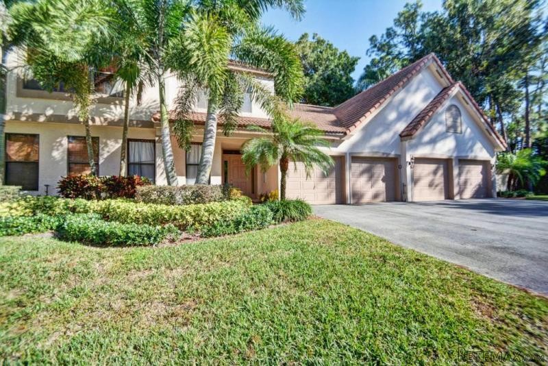5780 Coach House Cir #d, Boca Raton, FL..