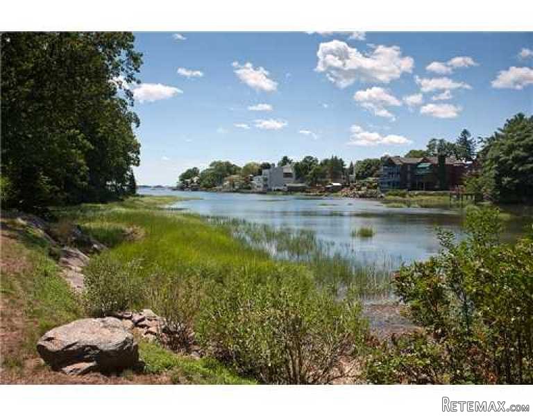 3 bedroom House For Sale: 30 Oneida.. - 2