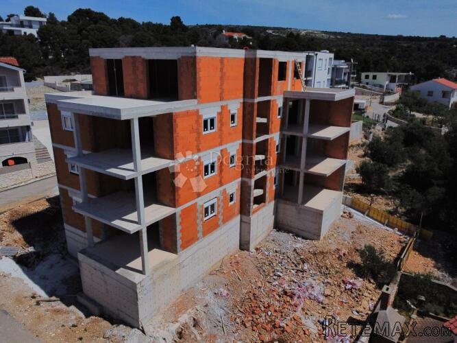 PRIMOŠTEN-PENTHOUSE SA ČAROBNIM POGLEDOM - 3