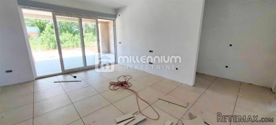 Istra, Labin, samostojeća prizemnica s bazenom, 83.20m2 - 5
