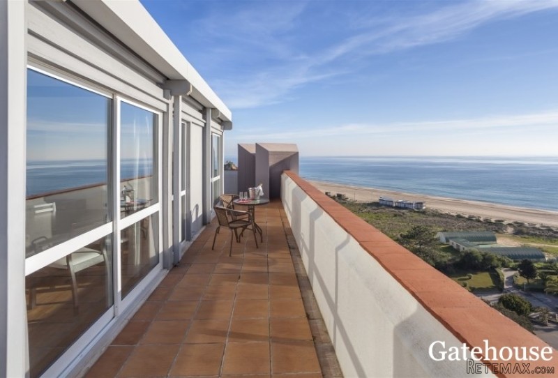 1 Bed Beach Apartment For Sale In Alvor..