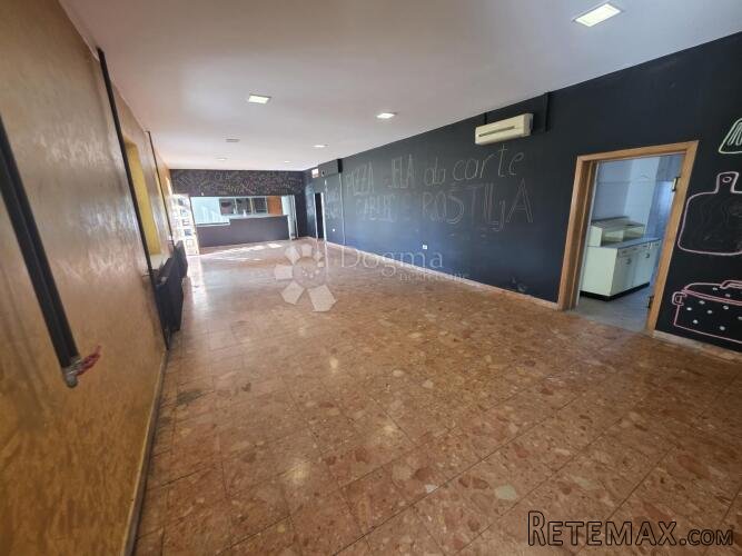 Najam restorana 356m² – krušna peć, pečenjara, terasa, veli - 3